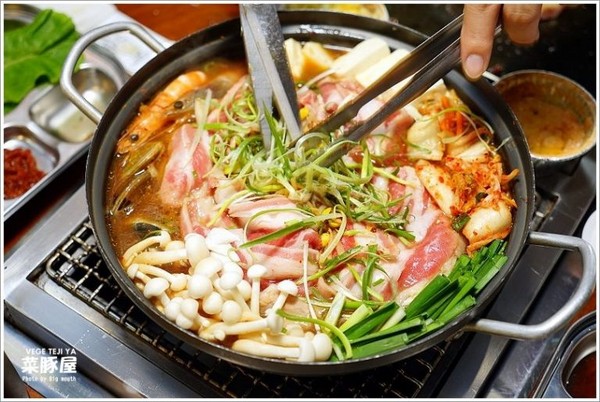VEGE TEJI YA 菜豚屋(台中店)。(图/大口提供)