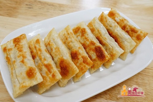 高雄 牛锅子 创意煎饺。(图/影子提供)