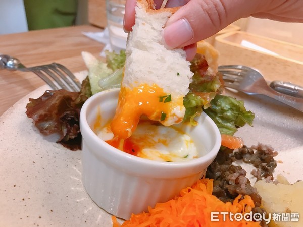 ▲名古屋人气面包店terre à terre。(图/记者赖文萱摄)