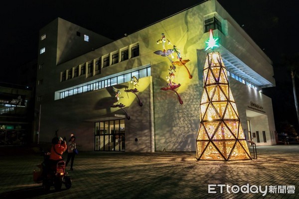 ▲台南音乐光雕圣诞树 。(图/台南市政府观光旅游局提供)