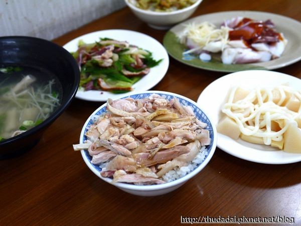 ▲宜兰罗东古早味三星葱油鸡饭。(图/三高Sir提供)