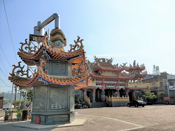 ▲彰化大村大路畔柑仔店彩绘墙。(图/旅游夜市趴趴走提供)
