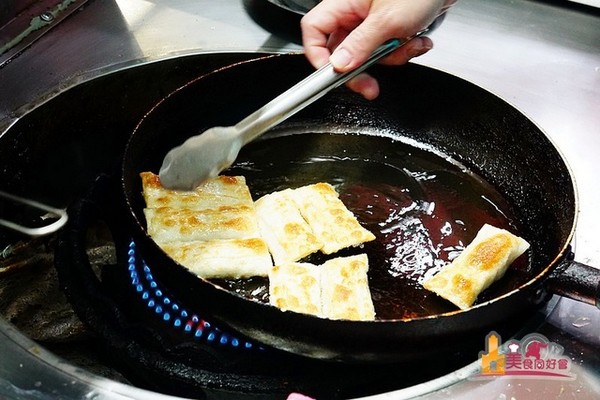 高雄 牛锅子 创意煎饺。(图/影子提供)