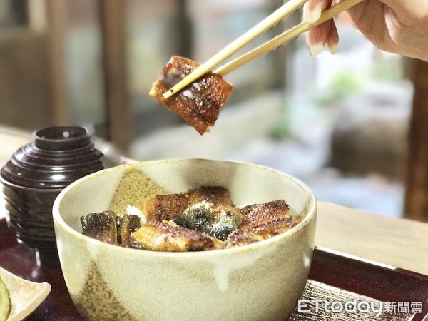 ▲名古屋美食うな?鳗鱼饭,鳗鱼饭三吃。（图／记者赖文萱摄）