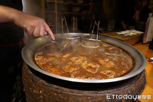 ▲名古屋美食カモシヤ味噌煮。（图／记者赖文萱摄）