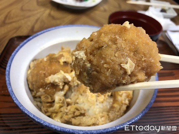 ���ձ���֪С�뵺�����õ����������С���ͼ�������������㣩