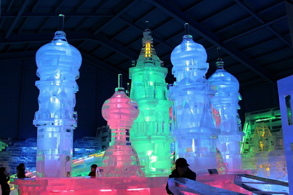 ▲韩国华川冰雪祭、享美食。(图/东南旅游、七逗旅游网)