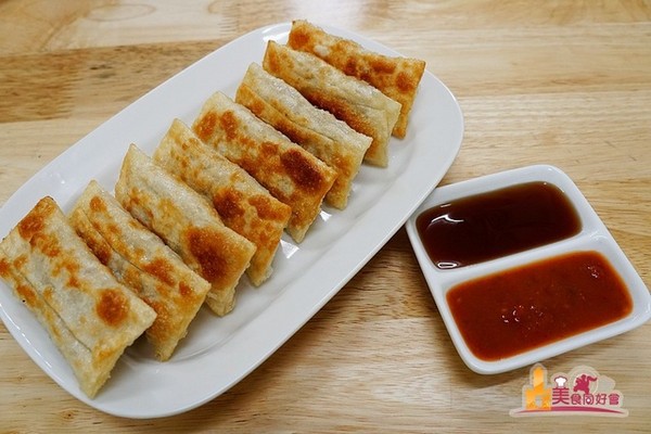 高雄 牛锅子 创意煎饺。(图/影子提供)