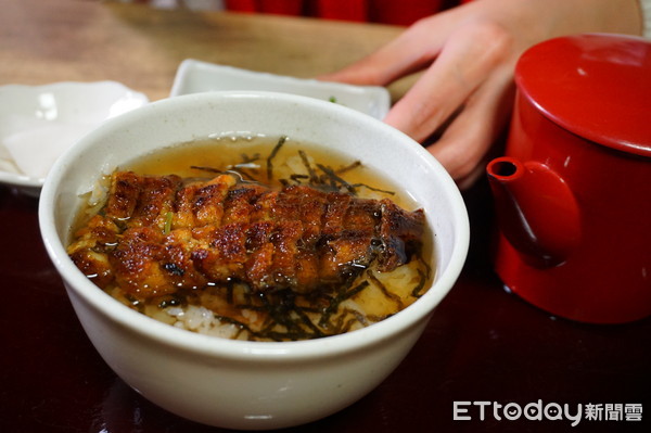 ▲名古屋美食うな?鳗鱼饭,鳗鱼饭三吃。（图／记者赖文萱摄）