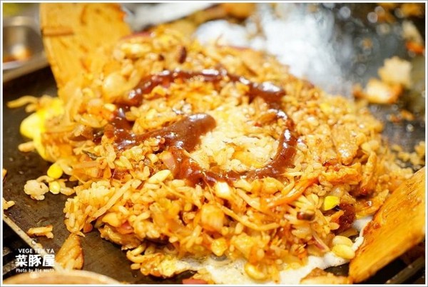 VEGE TEJI YA 菜豚屋(台中店)。(图/大口提供)
