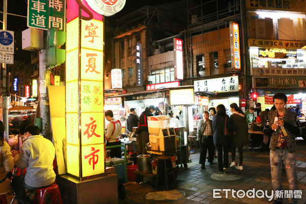 宁夏夜市(图/记者周宸亘摄)