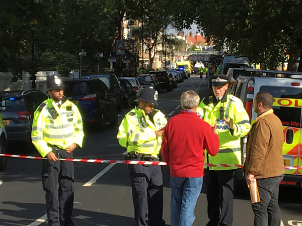 ▲英国伦敦西南部帕森绿地地铁站(ParsonsGreen)发生爆炸案。(图/路透社)