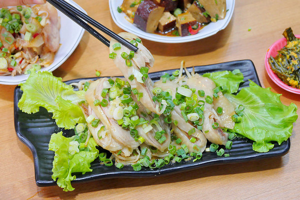 ▲台中大四喜牛肉面东海夜市 。(图/橘子狗爱吃糖提供)