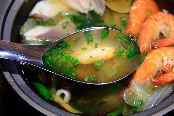 ▲后乐园町日式大众居食屋-江翠店。（图／萍子提供）