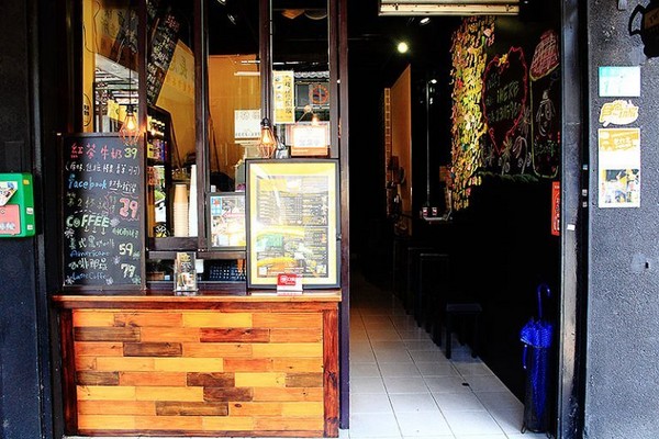 iHERE tea & cafe 当地小茶馆。(图/记upssmile萍子)