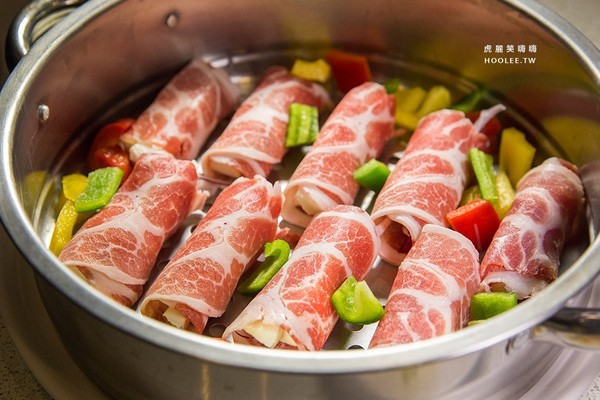 鲨嗑海鲜锅物。(图/虎丽笑嗨嗨)