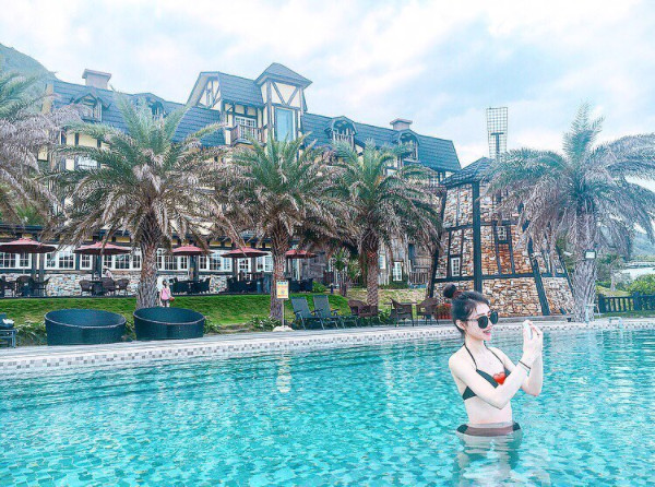 ▲花莲斯图亚特海洋庄园,有无边际泳池。(图/IG@a5265715提供,请勿随意翻拍,以免侵权)