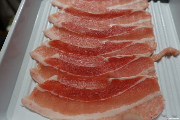 ▲桃园温野菜日式吃到饱涮涮锅。（图／Viviyu提供）