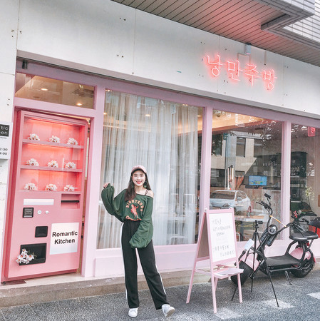 ▲浪漫厨房成网美IG打卡新目标。(图/网友提供,请勿随意翻拍,以免侵权)