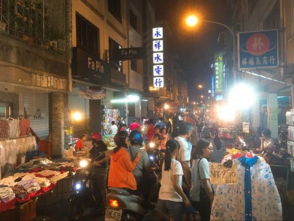 ▲高雄五甲地区南光街夜市。(图/高雄美食地图提供)