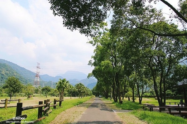 ▲嘉义旺莱山-爱情大草原。(图/爱比妞提供)