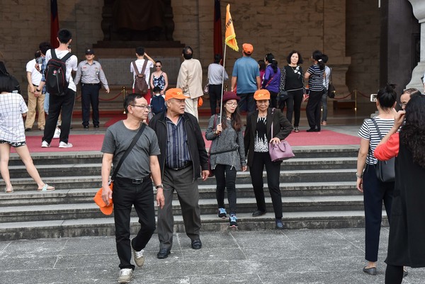 旅游,观光团,游客,东南亚游客,新南向政策。(图/记者李毓康摄)
