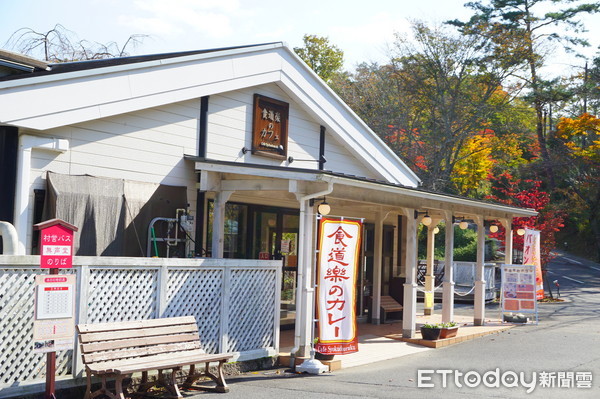 ▲日本名古屋明治村博物馆,换上复古衣着穿梭时空。(图/记者赖文萱摄)