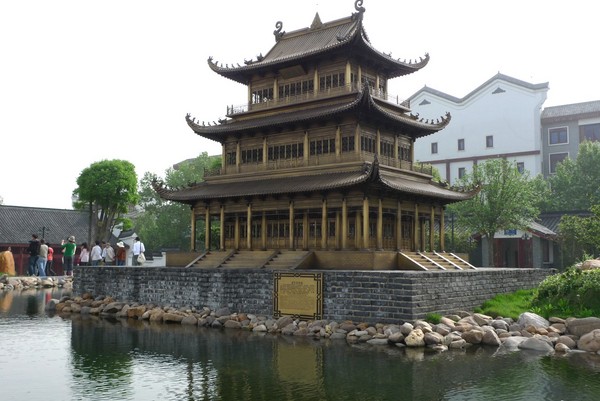 ▲吃素也能玩透透!凤凰旅游大陆素食团11月起开卖。(图/凤凰旅游提供)