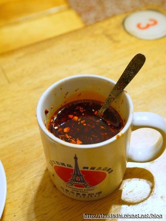 江川肉燥饭、候夜担仔面。(图/三高Sir)