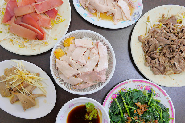 台中 顶吉古早味火鸡肉饭。（图／橘子狗爱吃糖提供）