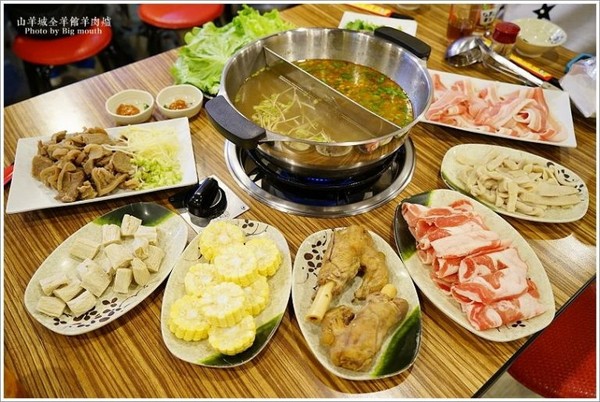 ▲新北市 山羊成全羊馆羊肉炉(中和莒光店)。（图／大口提供）