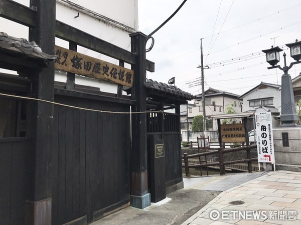 ▲枥木县有小江户之称的“藏之街”，搭乘巴波川游览船能一览周遭建筑古迹。（图／记者赖文萱摄）