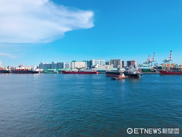 ▲高雄港,邮轮,港口。(图/记者赖文萱摄)