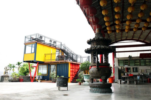 ▲NineSky九天三峡货柜屋咖啡厅。(图/NineSky九天三峡货柜屋咖啡厅提供)