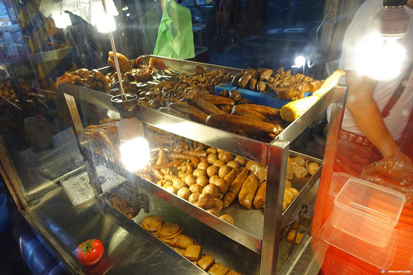 ▲新竹都城隍庙口美食。（图／Viviyu提供）
