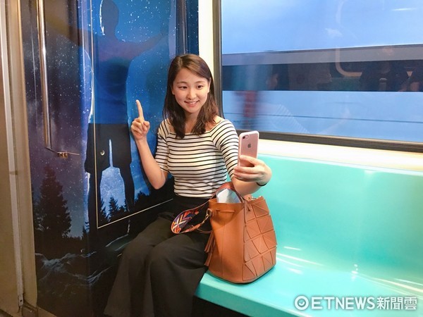 ▲华航冬季纽澳线增班,打造专属北捷纽澳专车。(图/记者赖文萱摄)