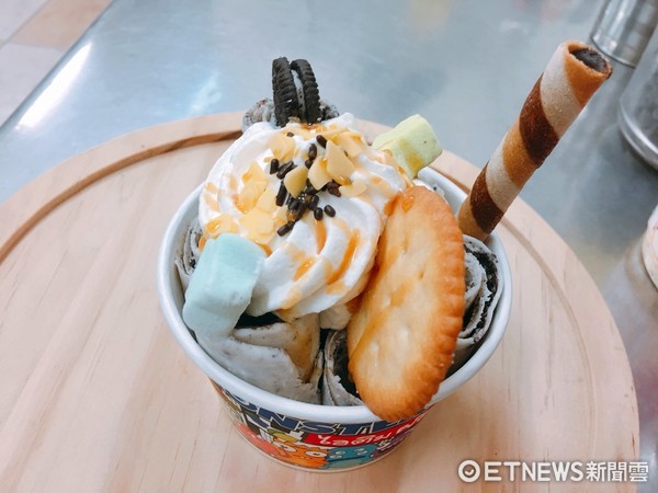 ▲Taiwan Monster泰国炒冰餐点。（图／记者华少甫摄）