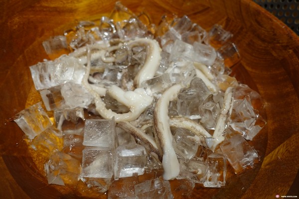 ▲桃园温野菜日式吃到饱涮涮锅。（图／Viviyu提供）