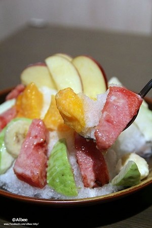 ▲小福袋著走美食。(图/爱比妞提供)