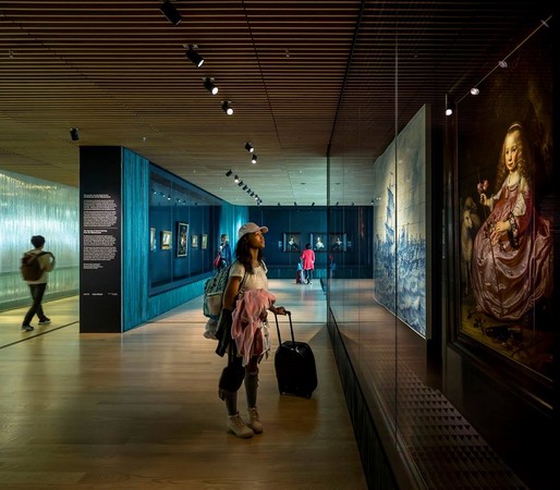 ▲史基浦机场展出荷兰名家画作。(图/Rijksmuseum粉丝页)