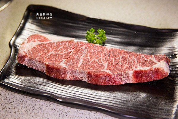 鲨嗑海鲜锅物。(图/虎丽笑嗨嗨)