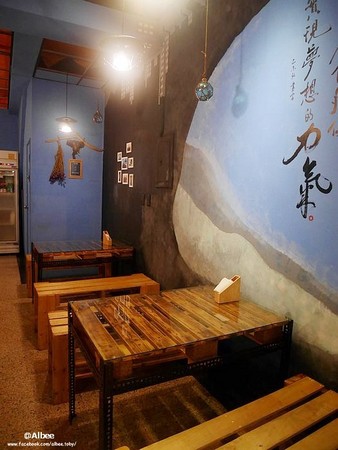 女汉子/手作汉堡。(图/爱比妞)