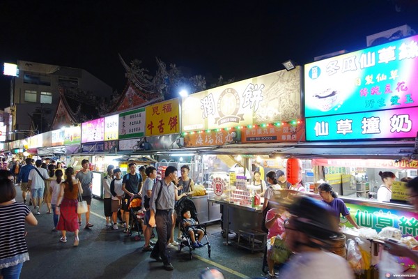 ▲新竹都城隍庙口美食。（图／Viviyu提供）