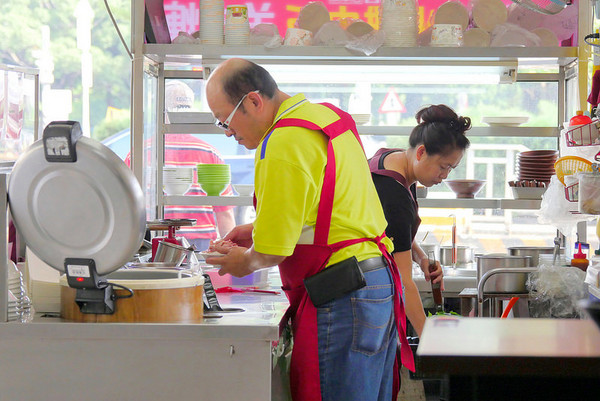 台中 顶吉古早味火鸡肉饭。（图／橘子狗爱吃糖提供）