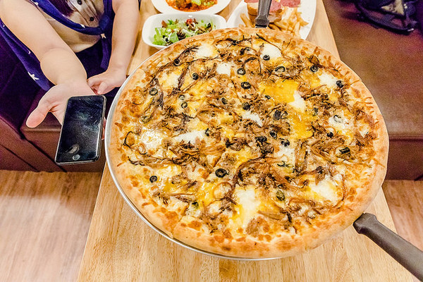 ▲永安市场站美食Pizza Doppio。(图/小虎食梦网提供)