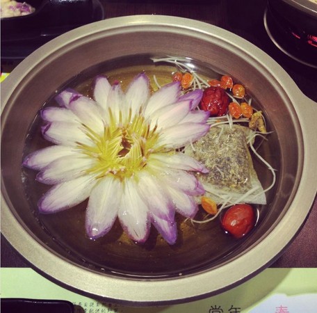 ▲台北市松山区樱之田野养生野菜锅。(图/IG@unahouse0提供,请勿任意翻摄以免侵权)