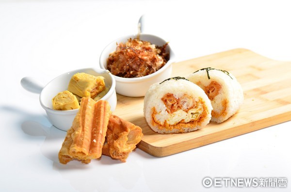 台中文青饭团“丁丁饭丸”快闪台北W饭店。(图／台北W饭店提供)