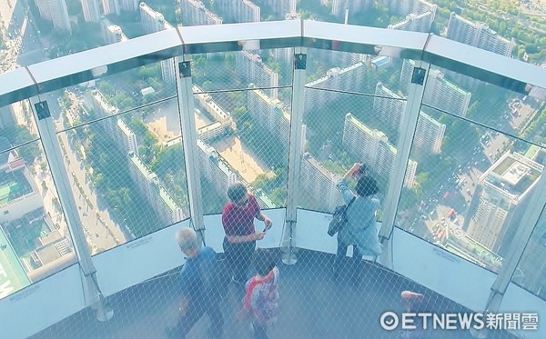 ▲韩国乐天世界塔SEOUL SKY。（图／记者杨筱柔摄）