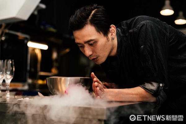 ▲%寄oux innovation” 度 私厨无菜单料理。(图/记者华少甫摄)