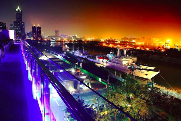 ▲璀璨星空Sky Bar。(图/取自《魅丽海自助餐厅》粉丝专页)